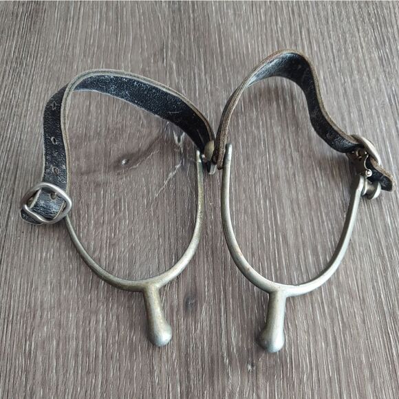 Antique NEVER RUST Made in England Spurs with Straps - Picture 3 of 4